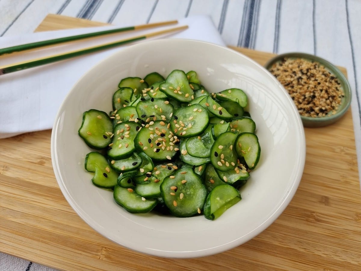 Extras: saladas, molhos e crispy